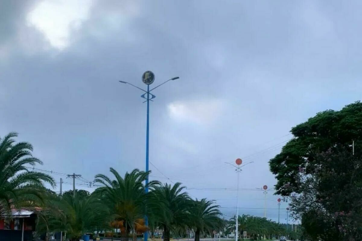 Imagem de compartilhamento para o artigo Chuva e nebulosidade marcam a previsão do tempo desta segunda-feira em Costa Rica e Coxim da MS Todo dia